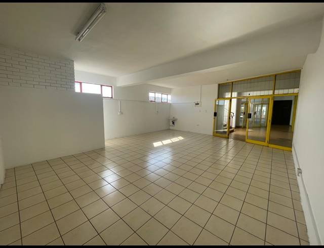 55M² RETAIL TO LET IN STARWOOD